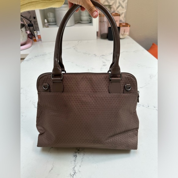Baggallini Shoulder Bag - Beautiful Brown Color with Lots of Storage Space - Picture 5 of 16